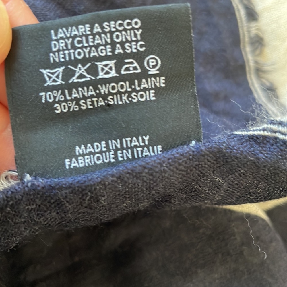 Gucci Scarf - image 6